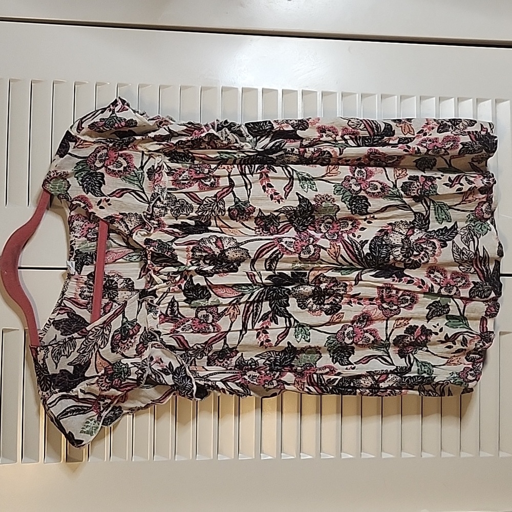 Bundle 3 for $10 Old Navy gauzy flutter sleeve top